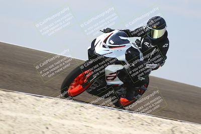 media/Nov-02-2025-Lets Ride (Sun) [[f7a3caa734]]/C Group/1140am (Turn 2 Inside)/